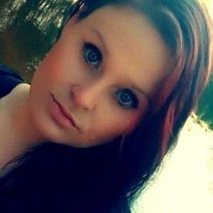 Meet your Posher, Roxanne